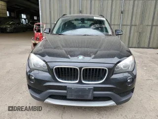2014 BMW X1 xDrive28i with VIN WBAVL1C56EVY18897, listed as a Copart auction lot 47268615 with 270,512 mi miles and Clean Title. Bid and sale history available at carsss.com. Image 5.