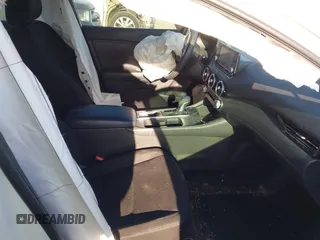 2020 Nissan Sentra S z VIN 3N1AB8BV3LY292312, wystawiony jako IAAI lot #42045807 z przebiegiem 115 000 mil mil oraz . Historia ofert i sprzedaży dostępna na DreamBid. Obrazek 5.
