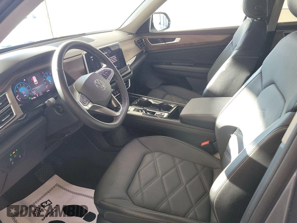 2024 Volkswagen Atlas SE with VIN 1V2HR2CA8RC579421, listed as a IAAI auction lot 42850666 with 18,926 mi miles and . Bid and sale history available at DreamBid. Image 26.