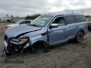2022 Lincoln Navigator Black Label z VIN 5LMJJ2TT1NEL12091, wystawiony jako Copart lot #48979405 z przebiegiem 44 069 mil mil oraz Szkoda całkowita • Salvage title. Historia ofert i sprzedaży dostępna na DreamBid. Obrazek 1.