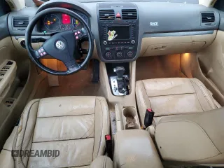 2006 Volkswagen Jetta 1.9L TDI z VIN 3VWDT81K66M799910, wystawiony jako Copart lot #84891494 z przebiegiem 263 716 mil mil oraz Szkoda całkowita • Salvage title. Historia ofert i sprzedaży dostępna na DreamBid. Obrazek 8.