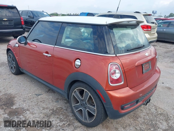 2012 MINI Hardtop S with VIN WMWSV3C54CTY17779, listed as a IAAI auction lot 42121487 with 134,176 mi miles and . Bid and sale history available at DreamBid. Image 3.