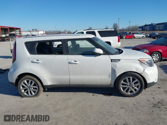 2018 Kia Soul + with VIN KNDJP3A57J7525304, listed as a IAAI auction lot 41670765 with 90,942 mi miles. Bid and sale history available at carsss.com. Image 13.