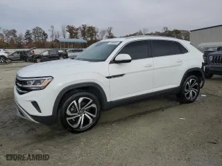 2022 Volkswagen Atlas Cross Sport 2.0T SEL with VIN 1V2BC2CA8NC207658, listed as a Copart auction lot 70846903 with 39,878 mi miles. Bid and sale history available at carsss.com. Image 1.