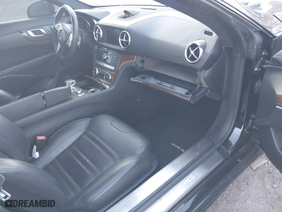 2013 Mercedes-Benz SL-Class SL 63 AMG with VIN WDDJK7EA8DF004394, listed as a IAAI auction lot 41766515 with 999,999 mi miles. Bid and sale history available at carsss.com. Image 5.