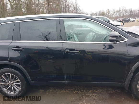 2019 Toyota Highlander SE with VIN 5TDJZRFH3KS732604, listed as a IAAI auction lot 41660910 with Not provided miles and . Bid and sale history available at DreamBid. Image 14.