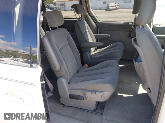2005 Dodge Caravan SXT with VIN 2D4GP44L25R374602, listed as a IAAI auction lot 42180592 with 150,730 mi miles and . Bid and sale history available at carsss.com. Image 8.