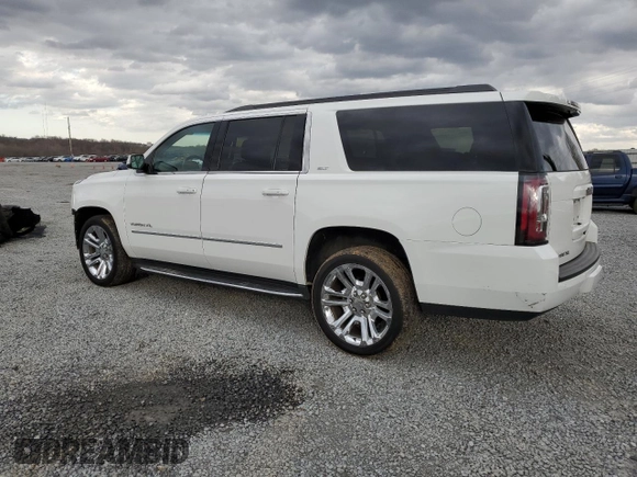 2018 GMC Yukon XL SLT with VIN 1GKS2GKC7JR272274, listed as a Copart auction lot 48049525 with 152,759 mi miles and Salvage Title. Bid and sale history available at carsss.com. Image 2.