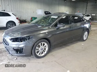2020 Ford Fusion SE with VIN 3FA6P0HD4LR119662, listed as a Copart auction lot 62511585 with 48,726 mi miles and Salvage title. Bid and sale history available at DreamBid. Image 1.