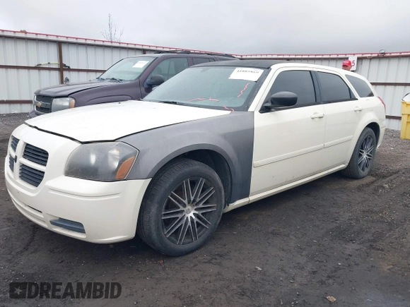 2005 Dodge Magnum z VIN 2D4FV48T35H554768, wystawiony jako IAAI lot #41885869 z przebiegiem 198 196 mil mil oraz . Historia ofert i sprzedaży dostępna na DreamBid. Obrazek 2.