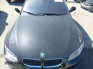 2012 BMW 3 Series 328i z VIN WBADW7C53CE730036, wystawiony jako IAAI lot #41989907 z przebiegiem Nie podano mil oraz . Historia ofert i sprzedaży dostępna na DreamBid. Obrazek 10.