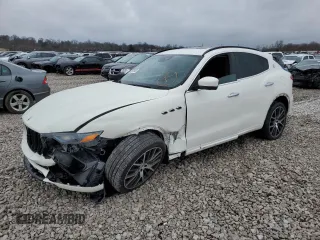2018 Maserati Levante S GranSport z VIN ZN661YUS0JX269737, wystawiony jako Copart lot #82872953 z przebiegiem 98 866 mil mil oraz Szkoda całkowita • Salvage title. Historia ofert i sprzedaży dostępna na DreamBid. Obrazek 1.