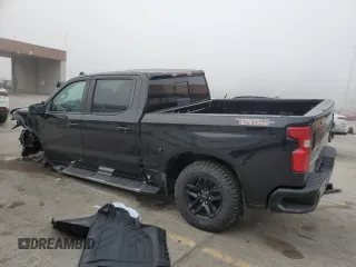 2019 Chevrolet Silverado 1500 LT Trail Boss with VIN 3GCPYFED2KG298975, listed as a Copart auction lot 71375354 with 77,195 mi miles and Salvage Title. Bid and sale history available at DreamBid. Image 2.