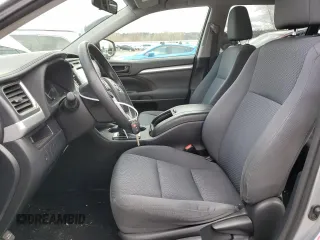 2014 Toyota Highlander LE z VIN 5TDBKRFH5ES019510, wystawiony jako Copart lot #49123765 z przebiegiem 97 367 mil mil oraz Szkoda całkowita • Salvage title. Historia ofert i sprzedaży dostępna na DreamBid. Obrazek 7.