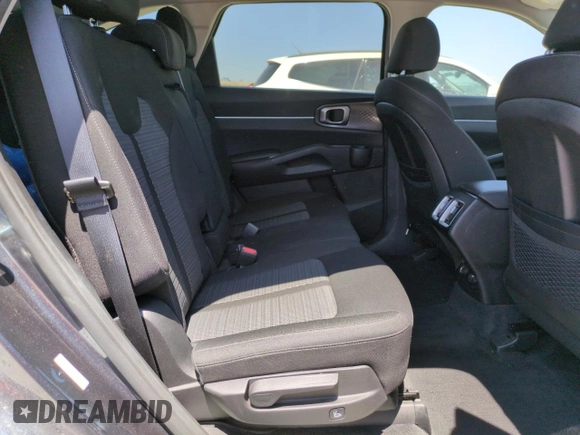 2022 Kia Sorento LX с VIN 5XYRGDLC1NG100917, выставлен на аукционе Copart как лот 64144525 с пробегом 65 806 миль миль и Списание • Salvage title. История ставок и продаж доступна на DreamBid. Изображение 10.