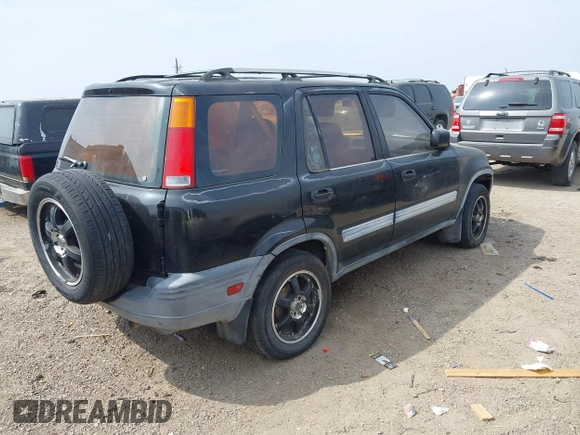 1998 Honda CR-V LX with VIN JHLRD2845WC007468, listed as a IAAI auction lot 41799829 with 330,127 mi miles. Bid and sale history available at carsss.com. Image 4.