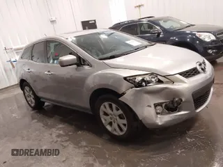 2007 Mazda CX-7 Sport with VIN JM3ER293670158686, listed as a IAAI auction lot 41920114 with 179,012 mi miles. Bid and sale history available at carsss.com. Image 1.