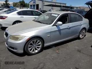 2011 BMW 3 Series 328i with VIN WBAPH7C55BE130656, listed as a Copart auction lot 66052545 with 158,002 mi miles and Clean title. Bid and sale history available at DreamBid. Image 1.