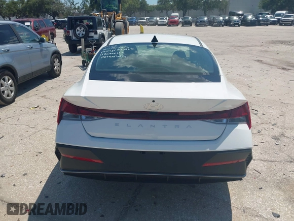 2025 Hyundai Elantra SE with VIN KMHLL4DG9SU861154, listed as a IAAI auction lot 42591870 with 7,070 mi miles and . Bid and sale history available at DreamBid. Image 16.