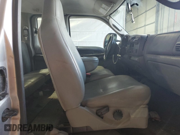 2006 Ford F-350 XL with VIN 1FTWX31576EA75467, listed as a Copart auction lot 48431255 with 256,706 mi miles and Clean Title. Bid and sale history available at DreamBid. Image 10.