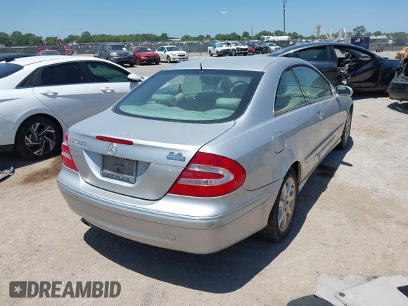2003 Mercedes-Benz CLK 320 с VIN WDBTJ65J13F034432, выставлен на аукционе IAAI как лот 42811731 с пробегом 210 983 миль миль и . История ставок и продаж доступна на DreamBid. Изображение 4.