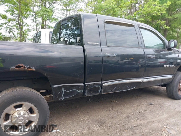2006 Dodge 1500 SLT with VIN 3D7KS19D96G207169, listed as a IAAI auction lot 42086022 with 284,130 mi miles. Bid and sale history available at carsss.com. Image 6.