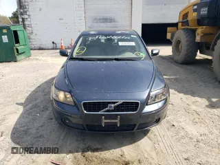 2006 Volvo S40 2.4L with VIN YV1MS382462213723, listed as a Copart auction lot 52985855 with 215,644 mi miles and Salvage Title. Bid and sale history available at carsss.com. Image 5.