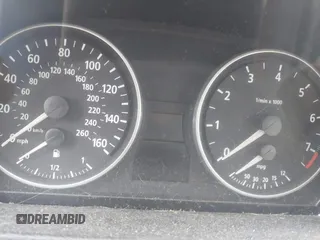2006 BMW 3 Series 330i с VIN WBAVB33526PS18608, выставлен на аукционе IAAI как лот 42521613 с пробегом Не указан миль и . История ставок и продаж доступна на DreamBid. Изображение 7.