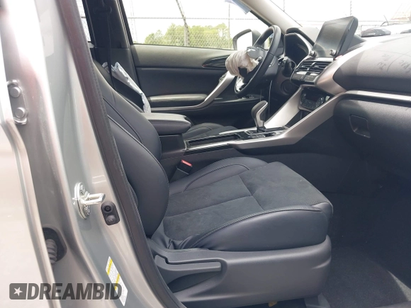 2024 Mitsubishi Eclipse Cross SE with VIN JA4ATWAAXRZ077726, listed as a IAAI auction lot 42842663 with 26,804 mi miles and . Bid and sale history available at DreamBid. Image 5.