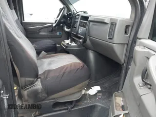 2007 Chevrolet Express Cargo with VIN 1GCGG29V671161347, listed as a IAAI auction lot 41657749 with 219,303 mi miles and . Bid and sale history available at DreamBid. Image 5.
