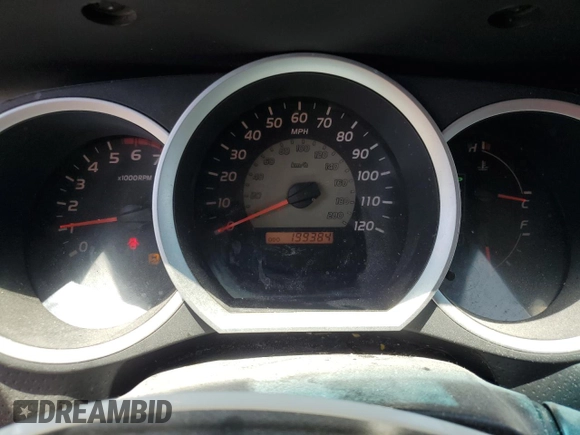 2010 Toyota Tacoma with VIN 3TMLU4EN6AM041048, listed as a Copart auction lot 61290985 with 199,384 mi miles and Salvage title. Bid and sale history available at DreamBid. Image 9.