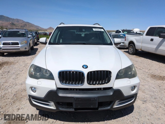 2008 BMW X5 3.0si z VIN 5UXFE43548L031478, wystawiony jako Copart lot #59392505 z przebiegiem Nie podano mil oraz Szkoda całkowita • Salvage title. Historia ofert i sprzedaży dostępna na DreamBid. Obrazek 5.