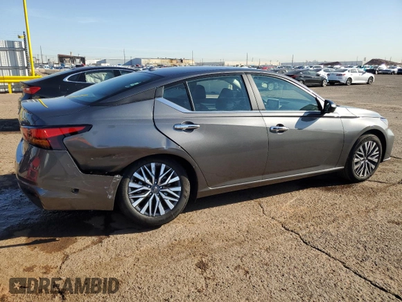 2025 Nissan Altima SV with VIN 1N4BL4DV5SN360860, listed as a Copart auction lot 50212315 with 1,279 mi miles and Clean Title. Bid and sale history available at carsss.com. Image 3.