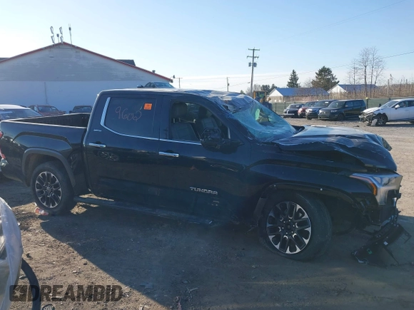 2024 Toyota Tundra Limited z VIN 5TFJA5DB2RX153316, wystawiony jako IAAI lot #41759602 z przebiegiem 19 592 mil mil oraz . Historia ofert i sprzedaży dostępna na DreamBid. Obrazek 12.
