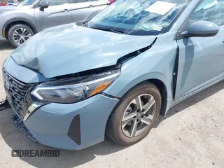 2024 Nissan Sentra SV с VIN 3N1AB8CV5RY365008, выставлен на аукционе IAAI как лот 42211995 с пробегом 4 406 миль миль и . История ставок и продаж доступна на DreamBid. Изображение 6.