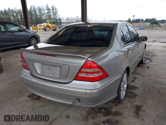 2003 Mercedes-Benz C 230 Kompressor with VIN WDBRF40J43F385553, listed as a IAAI auction lot 41614596 with 196,640 mi miles and . Bid and sale history available at DreamBid. Image 4.