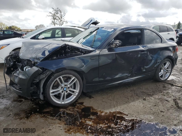 2009 BMW 1 Series 135i with VIN WBAUC73519VK95762, listed as a Copart auction lot 49636375 with 89,890 mi miles and Salvage Title. Bid and sale history available at carsss.com. Image 1.
