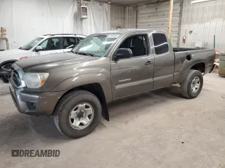 2013 Toyota Tacoma z VIN 5TFUX4EN8DX018235, wystawiony jako Copart lot #52182935 z przebiegiem 189 648 mil mil oraz Szkoda całkowita • Salvage title. Historia ofert i sprzedaży dostępna na DreamBid. Obrazek 1.