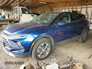 2023 Chevrolet Blazer LT z VIN 3GNKBCR48PS143881, wystawiony jako Copart lot #57000395 z przebiegiem 34 516 mil mil oraz Czysty tytuł • Clean title. Historia ofert i sprzedaży dostępna na DreamBid. Obrazek 1.
