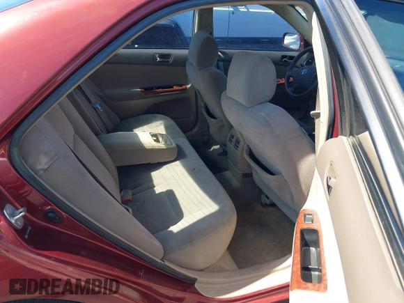2006 Toyota Camry STD z VIN 4T1BE30K06U140494, wystawiony jako IAAI lot #41837962 z przebiegiem 127 780 mil mil oraz . Historia ofert i sprzedaży dostępna na DreamBid. Obrazek 8.