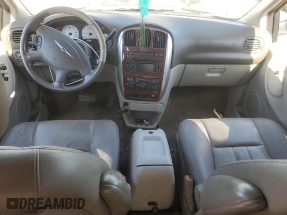 2006 Chrysler Town & Country Touring with VIN 2A4GP54L76R688566, listed as a Copart auction lot 57296875 with 176,332 mi miles and Salvage title. Bid and sale history available at DreamBid. Image 8.