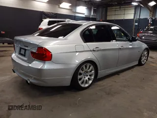 2007 BMW 3 Series 335i with VIN WBAVB73567P101199, listed as a IAAI auction lot 42376366 with 76,839 mi miles and . Bid and sale history available at DreamBid. Image 4.