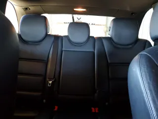 2009 Porsche Cayenne z VIN WP1AA29PX9LA02636, wystawiony jako Copart lot #50229185 z przebiegiem 133 885 mil mil oraz Szkoda całkowita • Salvage title. Historia ofert i sprzedaży dostępna na DreamBid. Obrazek 10.