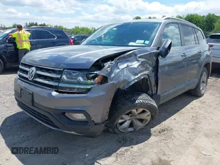 2018 Volkswagen Atlas SE с VIN 1V2CP2CA2JC593755, выставлен на аукционе IAAI как лот 42381332 с пробегом 62 664 миль миль и . История ставок и продаж доступна на DreamBid. Изображение 17.