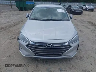 2019 Hyundai Elantra SEL z VIN KMHD84LF6KU746655, wystawiony jako IAAI lot #42135528 z przebiegiem 103 410 mil mil oraz . Historia ofert i sprzedaży dostępna na DreamBid. Obrazek 12.