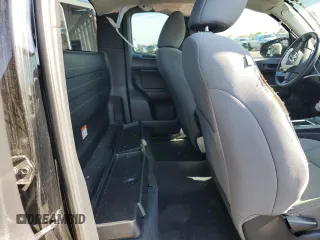 2017 Toyota Tacoma SR z VIN 5TFSX5ENXHX057041, wystawiony jako Copart lot #56187245 z przebiegiem 97 281 mil mil oraz Szkoda całkowita • Salvage title. Historia ofert i sprzedaży dostępna na DreamBid. Obrazek 10.