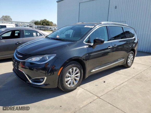 2019 Chrysler Pacifica Touring L with VIN 2C4RC1BG0KR651135, listed as a Copart auction lot 48637695 with 91,686 mi miles and Salvage Title. Bid and sale history available at carsss.com. Image 1.