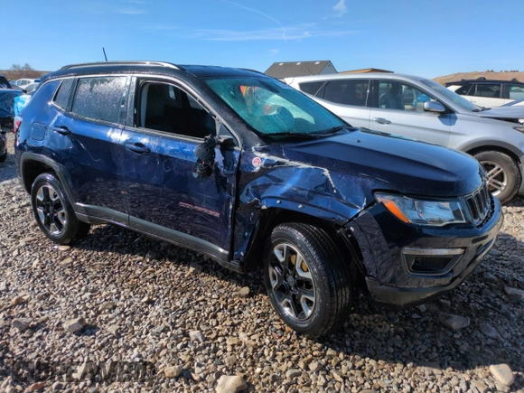 2018 Jeep Compass Trailhawk with VIN 3C4NJDDB4JT210479, listed as a Copart auction lot 50244035 with 11,111 mi miles and Salvage Title. Bid and sale history available at carsss.com. Image 4.