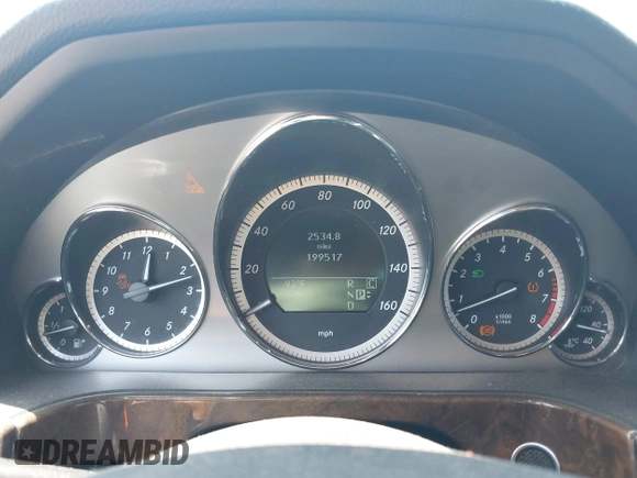 2010 Mercedes-Benz E 350 Luxury with VIN WDDHF8HBXAA102641, listed as a IAAI auction lot 42549879 with 199,517 mi miles and . Bid and sale history available at DreamBid. Image 7.