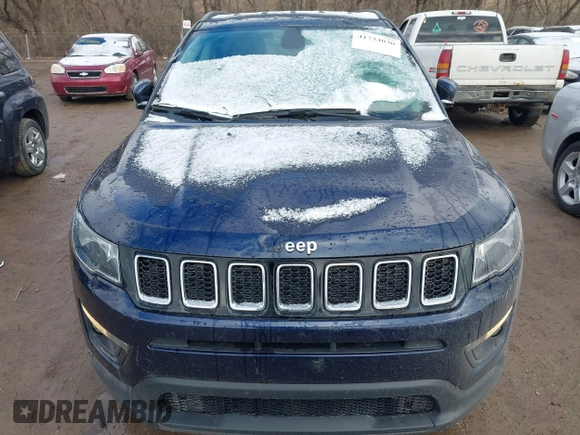 2021 Jeep Compass Altitude z VIN 3C4NJDBB0MT507515, wystawiony jako IAAI lot #41734030 z przebiegiem 47 042 mil mil oraz . Historia ofert i sprzedaży dostępna na DreamBid. Obrazek 12.